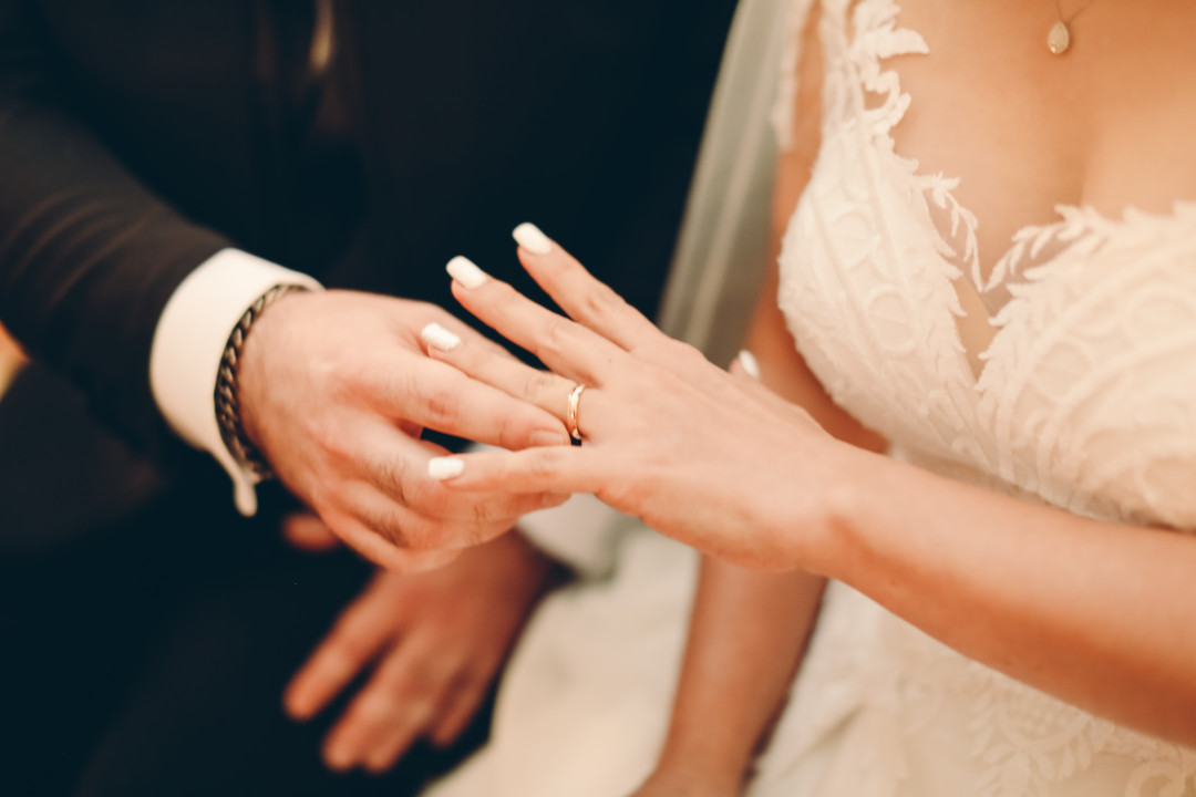 Жуынатын бөлмеде жуынатын порно апа