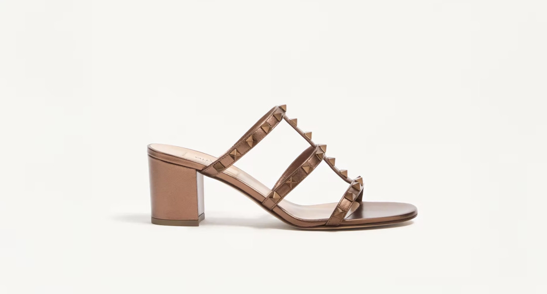 мотив Valentino Rockstud