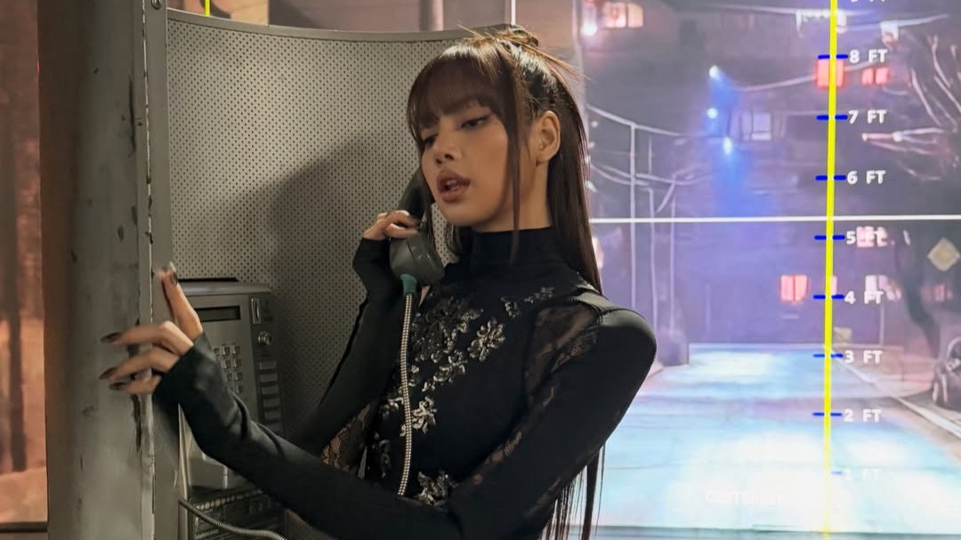 Лиса из BLACKPINK