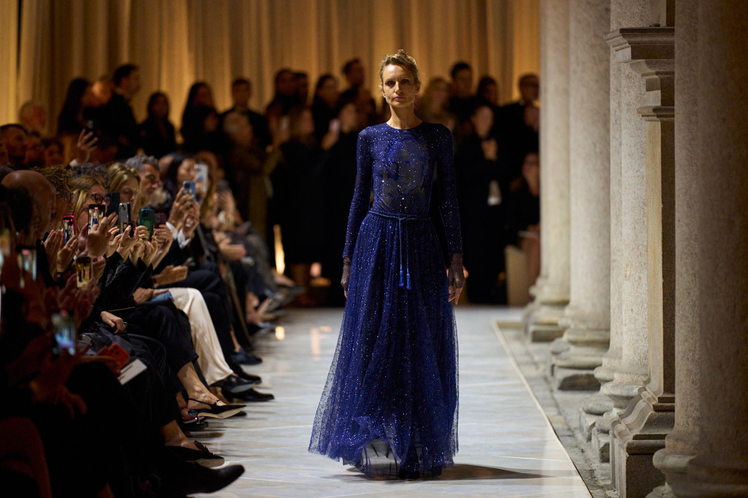 Последний аккорд Маэстро: в Милане представили последнюю коллекцию Джорджо Армани