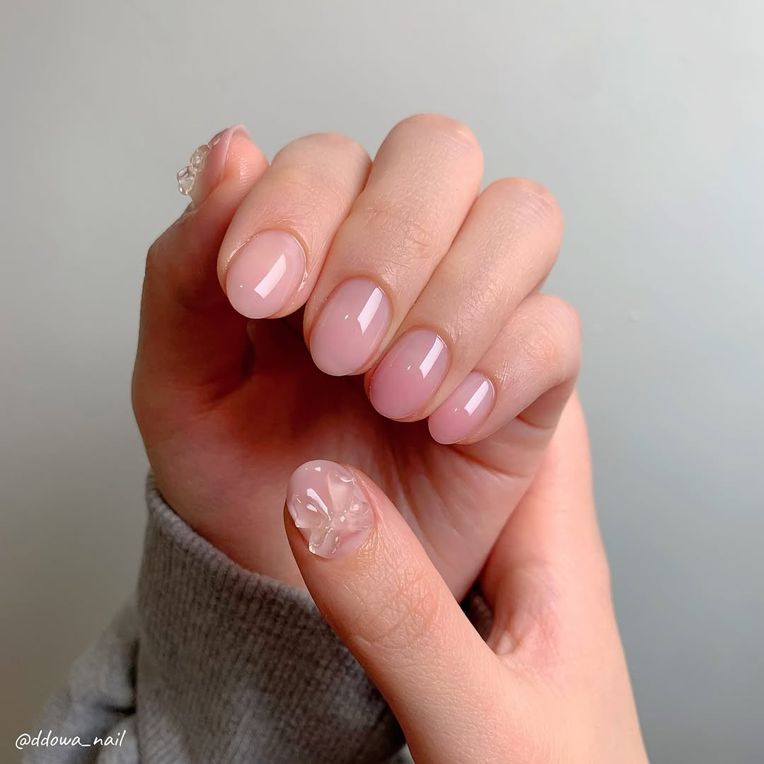 Clean girl эстетикасындағы мінсіз 6 нюд маникюр