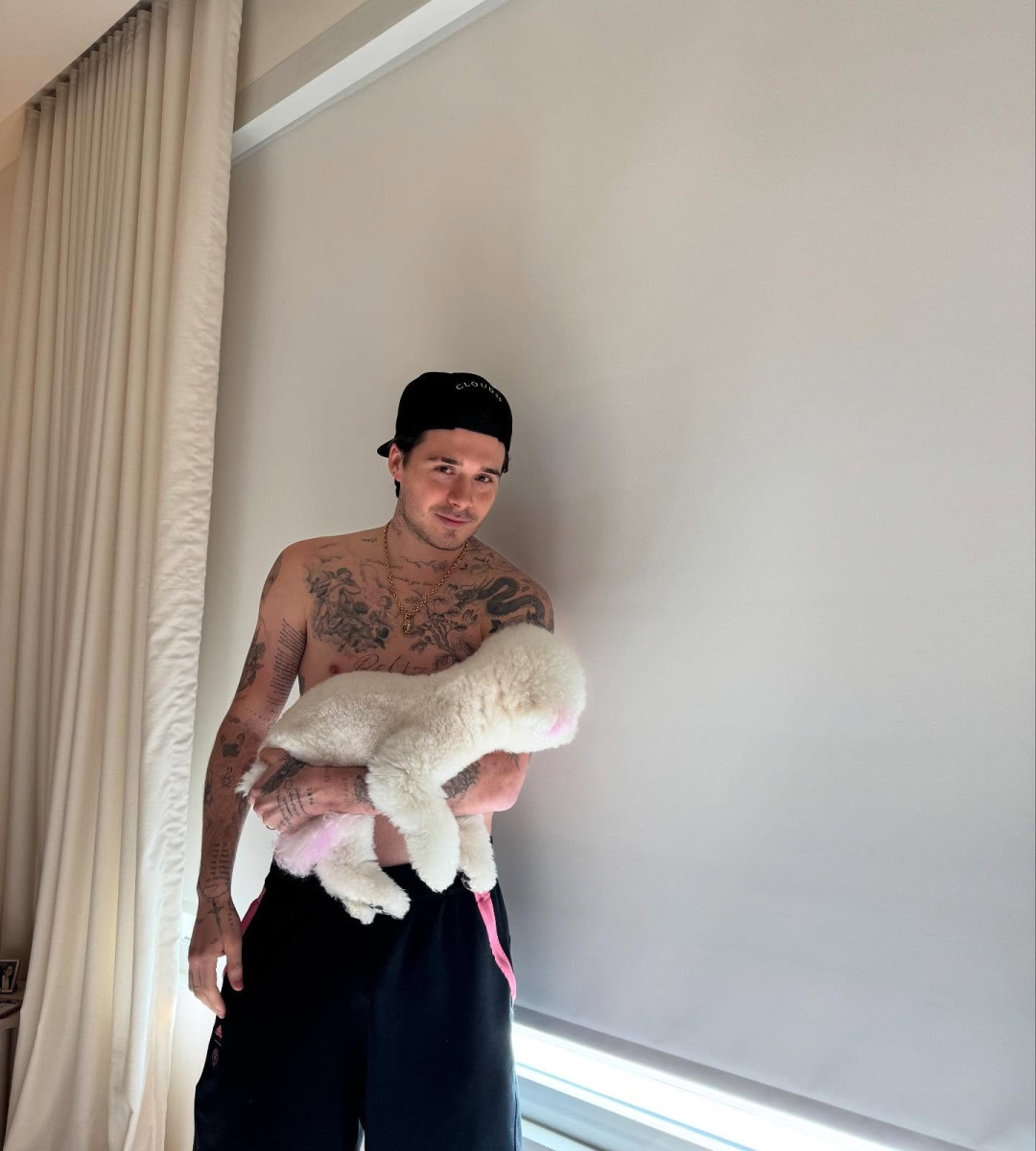 Виктория Бекхэм сделала первый шаг к примирению со старшим сыном