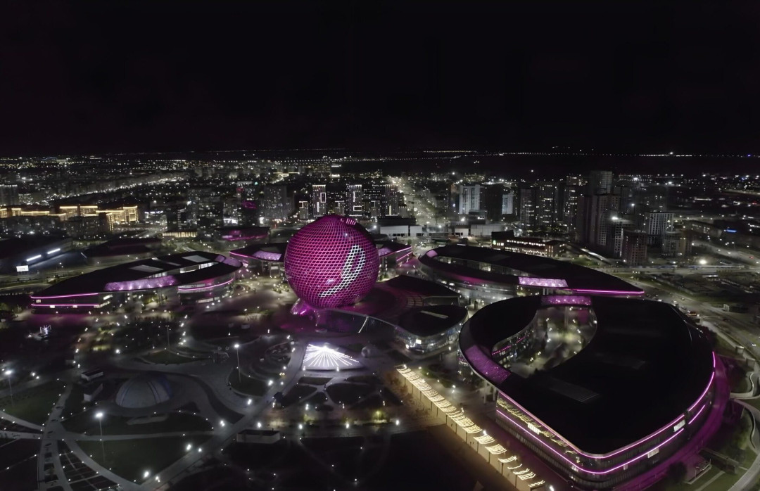 Красота объединяет: как Estée Lauder Companies меняет отношение к борьбе с раком груди 