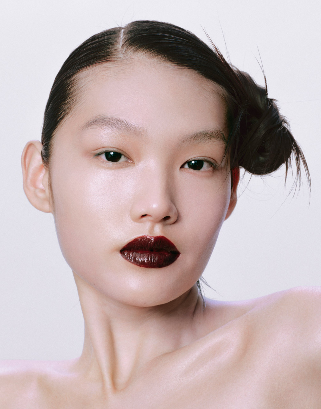 Bare MINIMUM: ELLE Kazakhstan үшін эксклюзивті beauty-түсірілім