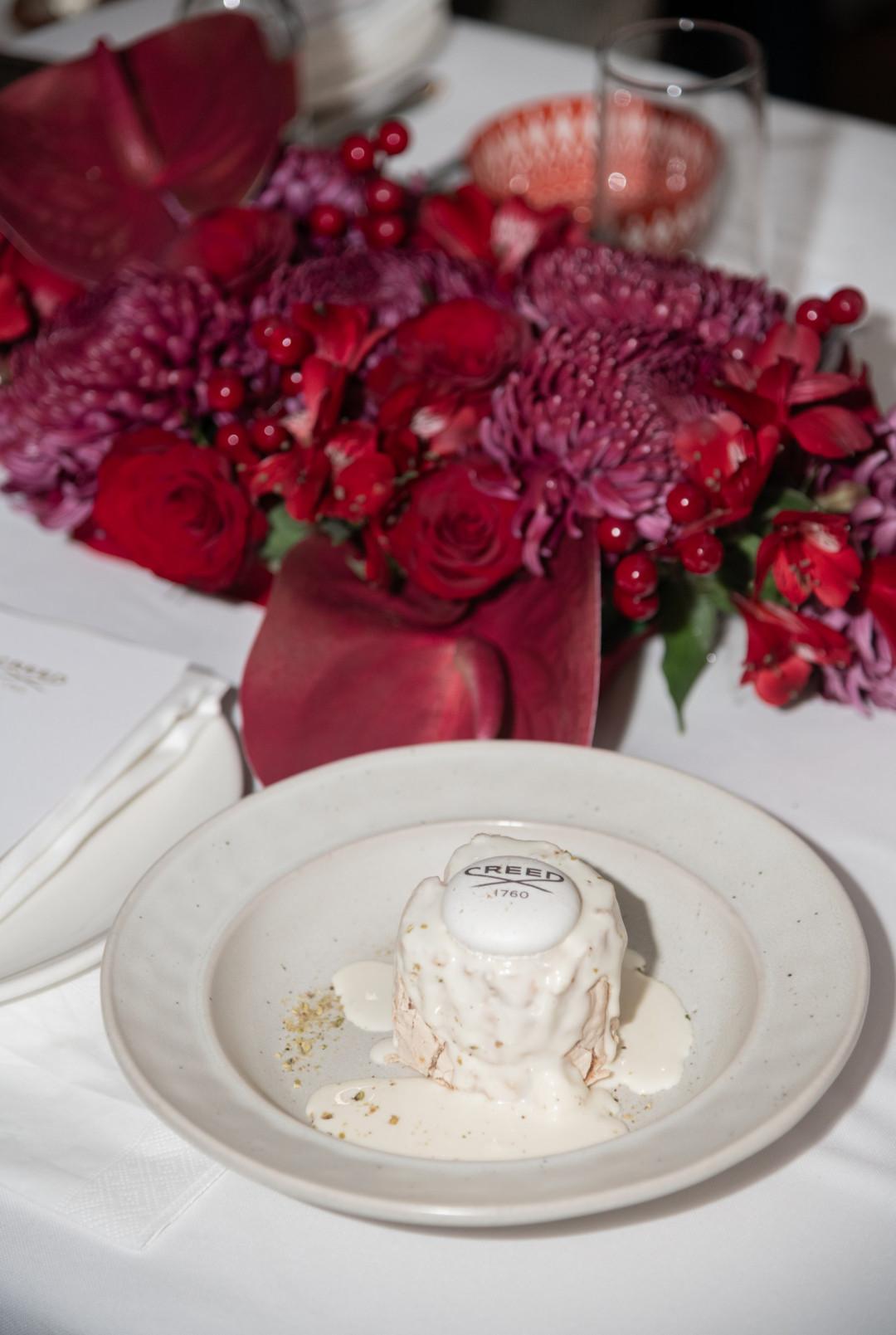 Симфония пряности, искусства и времени: как прошла презентация аромата Creed Oud Zarian в Алматы