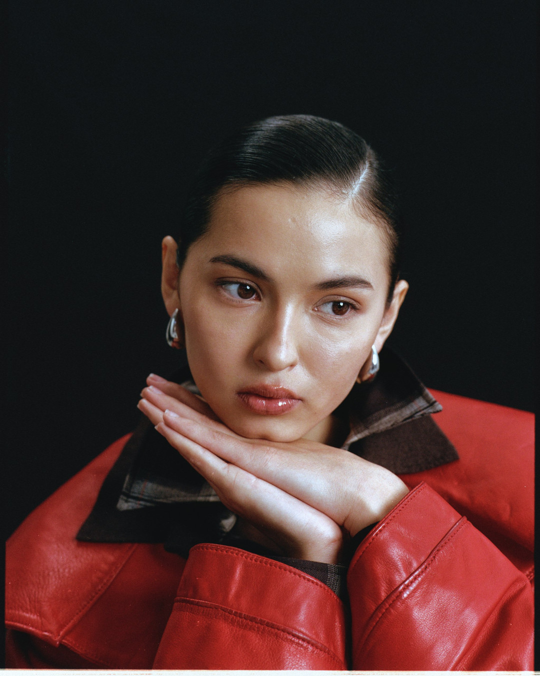 Attention PLEASE: ELLE Kazakhstan үшін эксклюзивті түсірілім