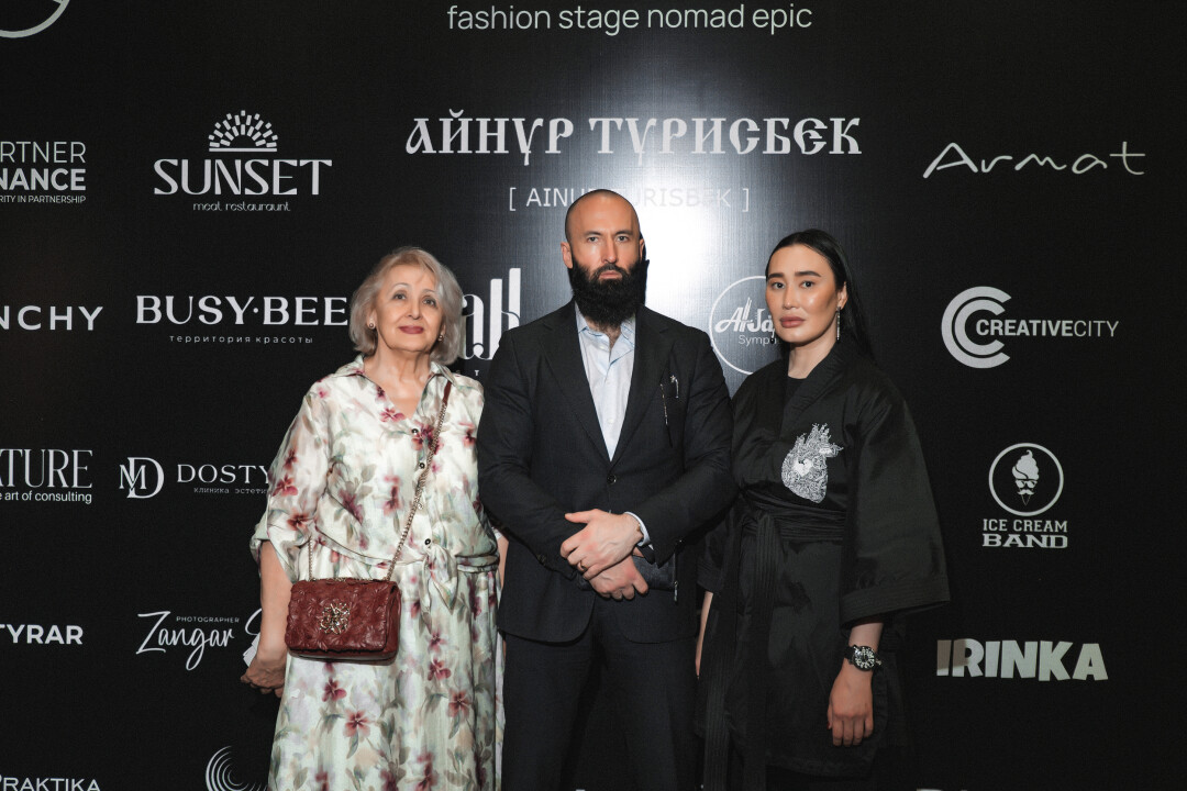 Театр человеческих слабостей: Айнур Турисбек представила эпос о доблести «TEMIRдаңқSUN»