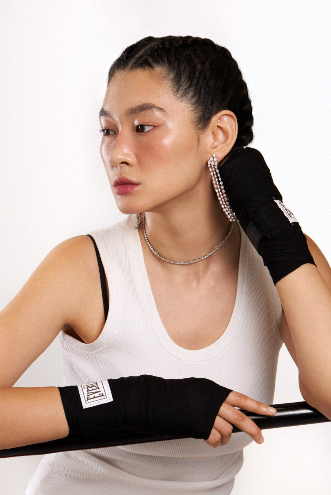 НокАУТ: ELLE KAZAKHSTAN үшін зергерлік түсірілім