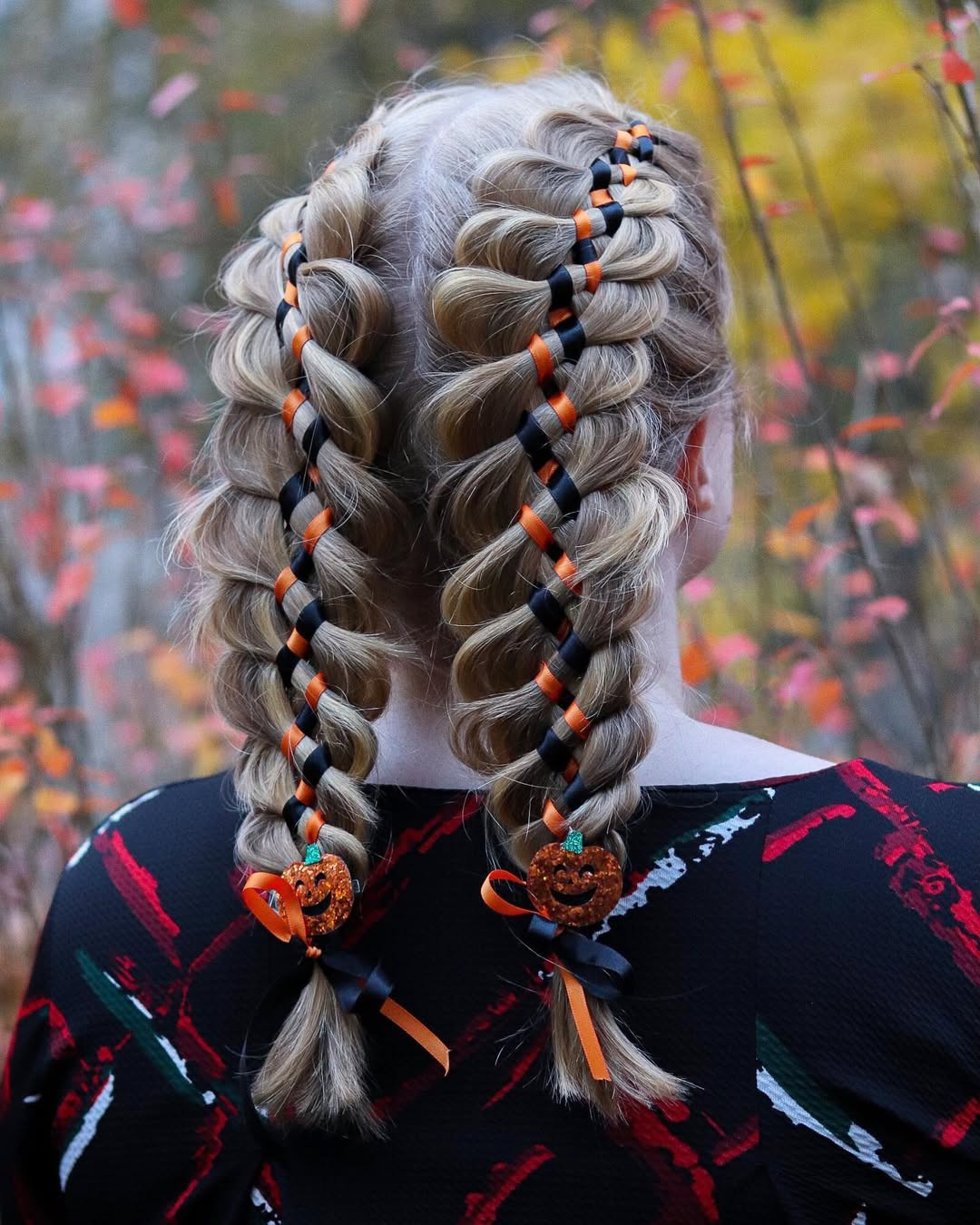 Хэллоуинге арналған шаш үлгісі: саған ұнайтын 30 идея