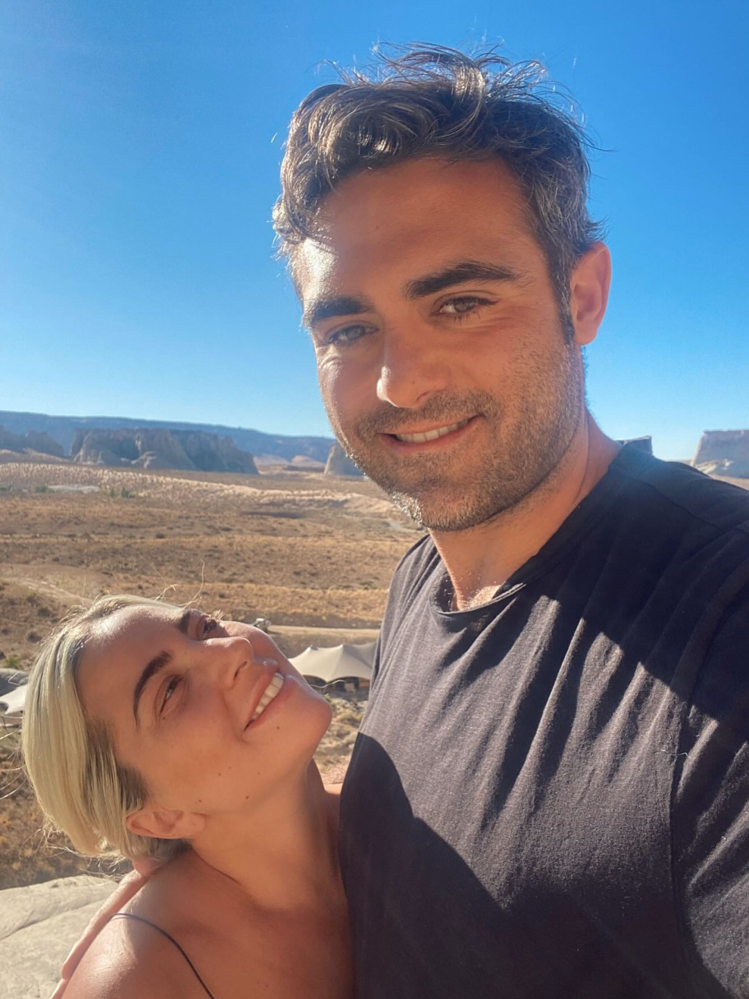 Леди Гага поделилась самым личным на сегодняшний день посланием о своем женихе