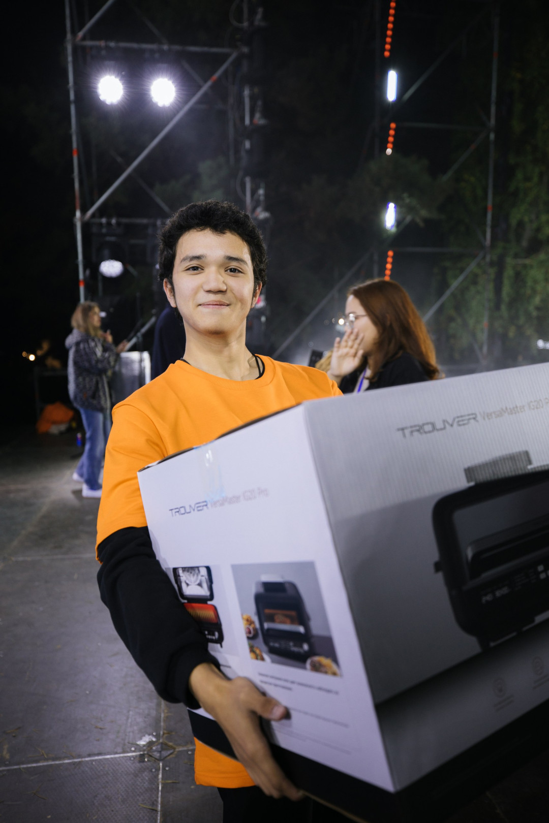 5000 гостей, зона ELLE и группа «Винтаж»: как прошел осенний Пикник by Partners в Алматы?