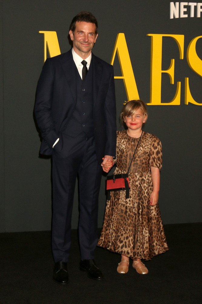 «У нее есть свое мнение по любому поводу»: Ирина Шейк о совместно воспитании дочери с Брэдли Купером