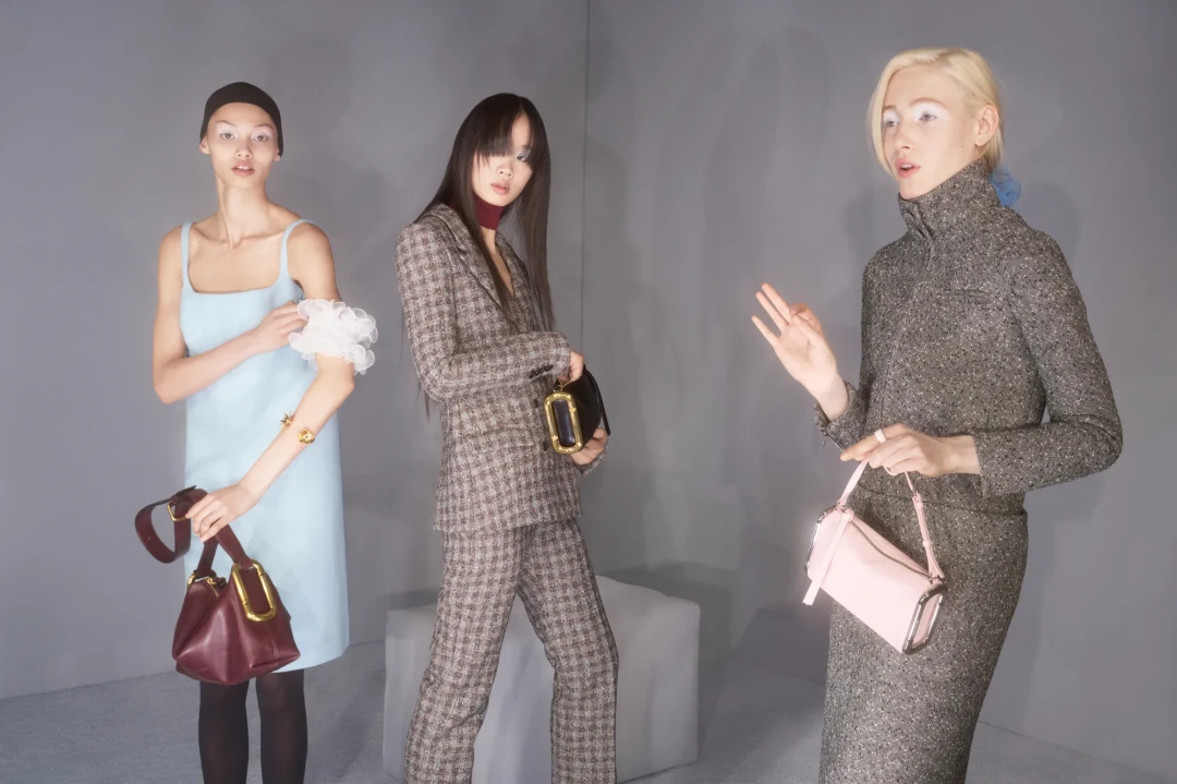 Marc Jacobs приглашает в Girls Room: история о лете, легкости и настоящей жизни