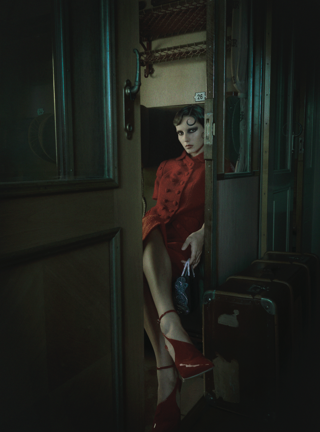 Orient EXPRESS: эксклюзивная съемка для ELLE Kazakhstan