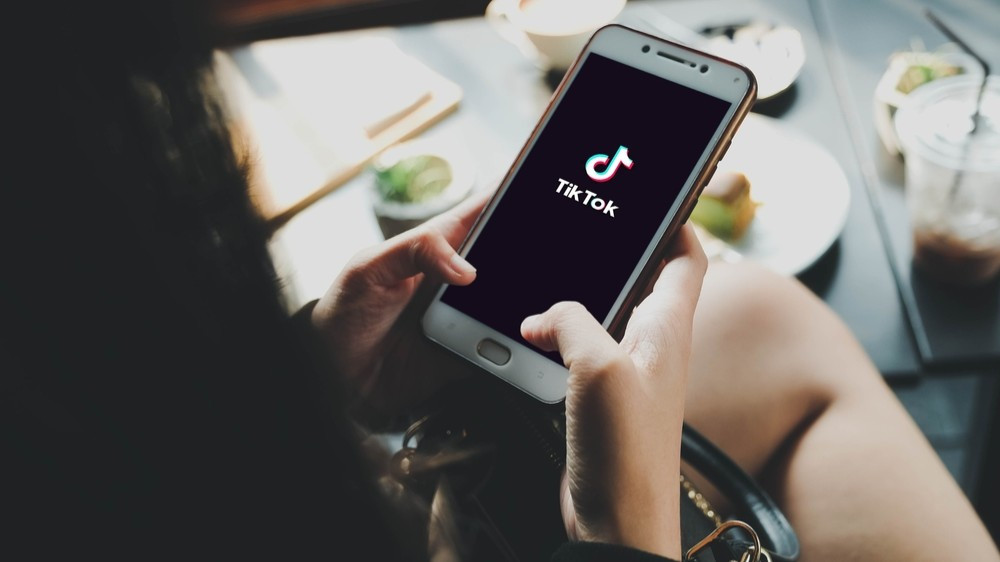 Без прикрас: в чем особенность нового TikTok-тренда на искренность