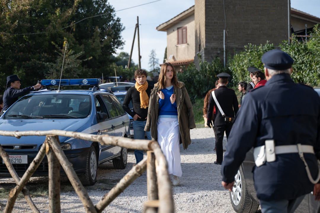 Грейс Ван Паттен, звезда сериала «Запутанная история Аманды Нокс», о работе над сериалом, продюсере Монике Левински, социальных медиа и о том, почему зрителям так интересен жанра тру-крайм