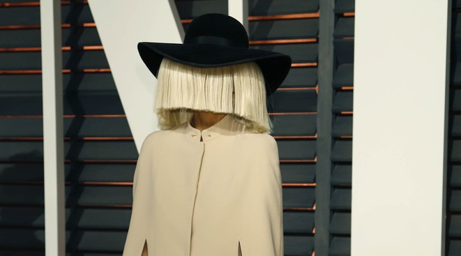 Бывший муж Сии потребовал алименты в размере 250 000 долларов США: новые подробности