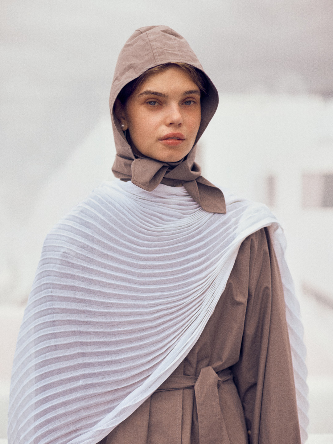 Dressed Myself in Silence: эксклюзивная digital-съемка для ELLE Kazakhstan 