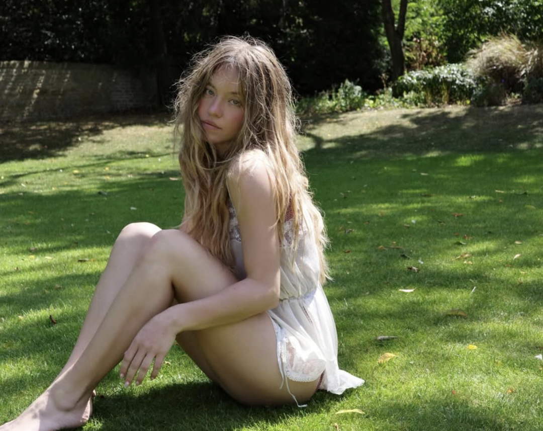 Сидни Суини