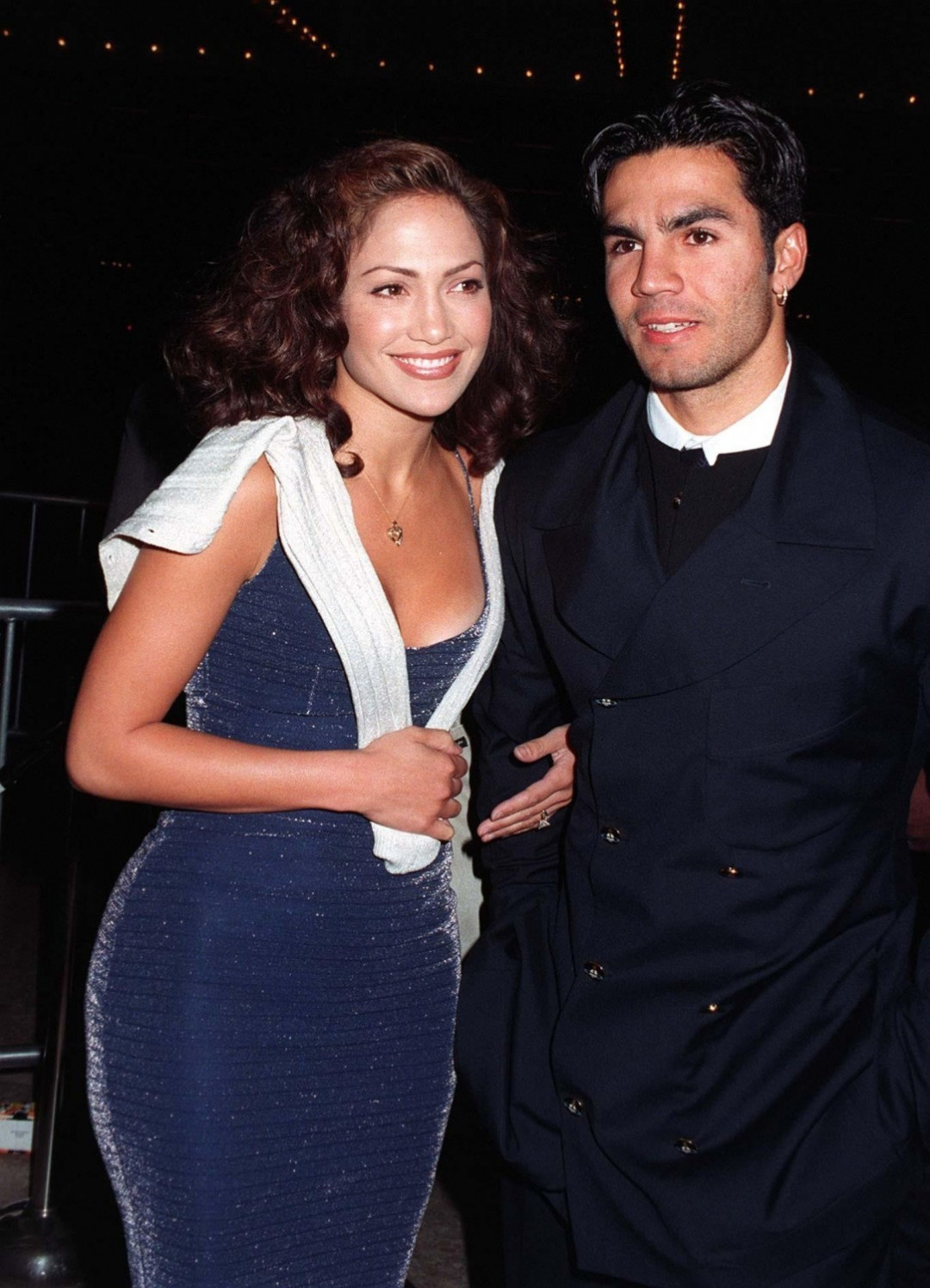 Бывший муж Дженнифер Лопес обвинил ее в изменах