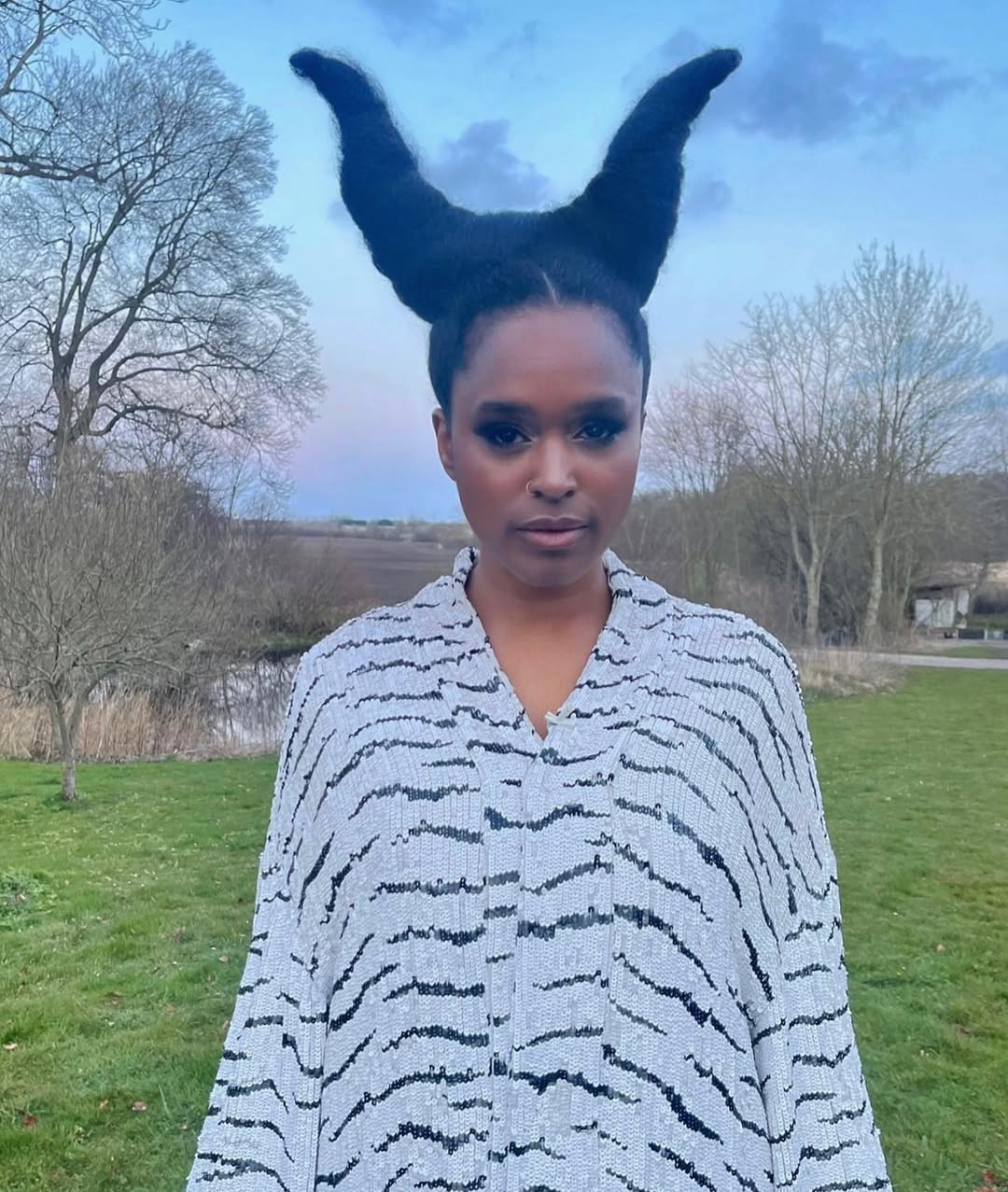 Хэллоуинге арналған шаш үлгісі: саған ұнайтын 30 идея