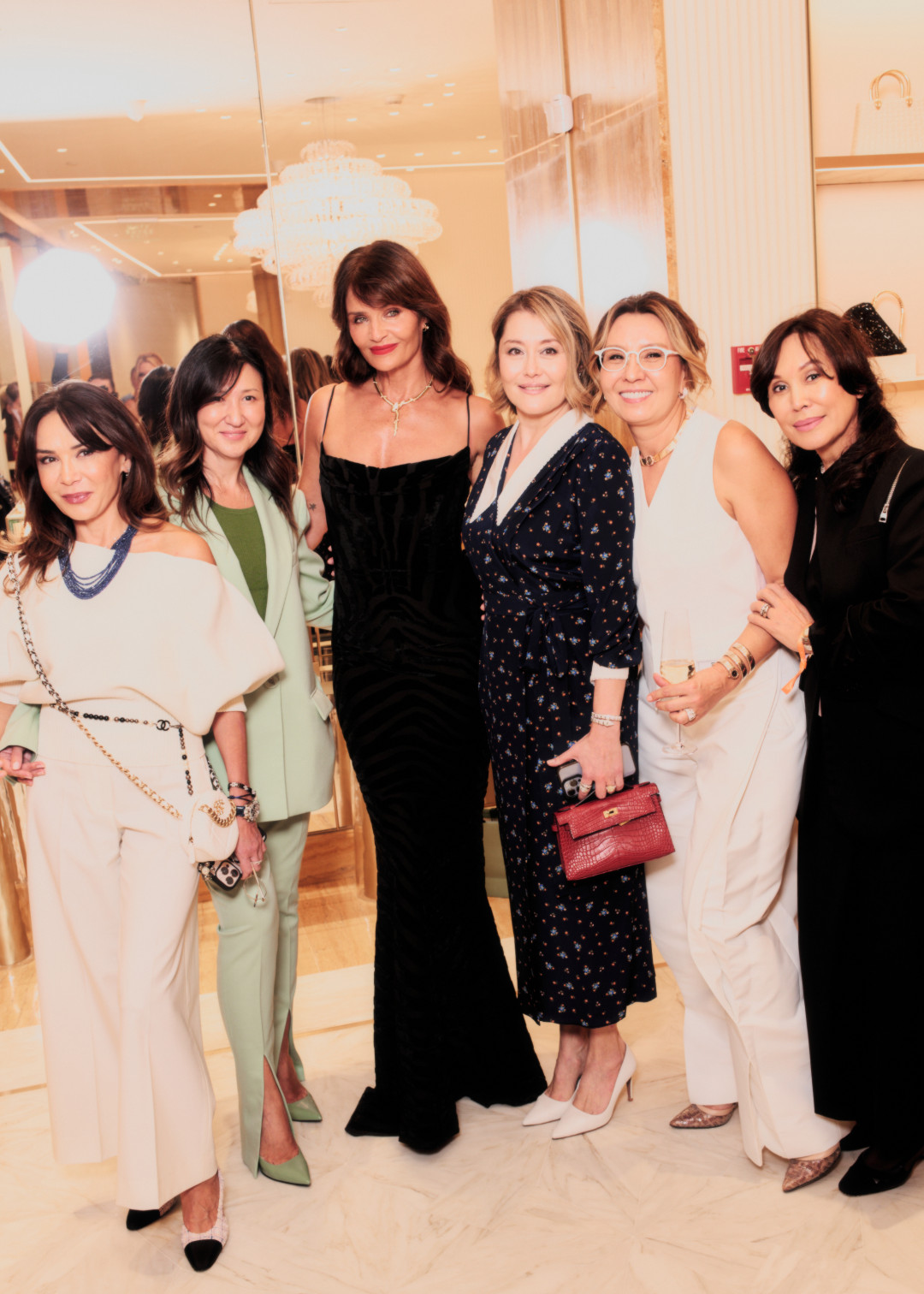 Хелена Кристенсен, Ксения Раппопорт и Молданазар: BVLGARI отпраздновал обновление бутика в Алматы