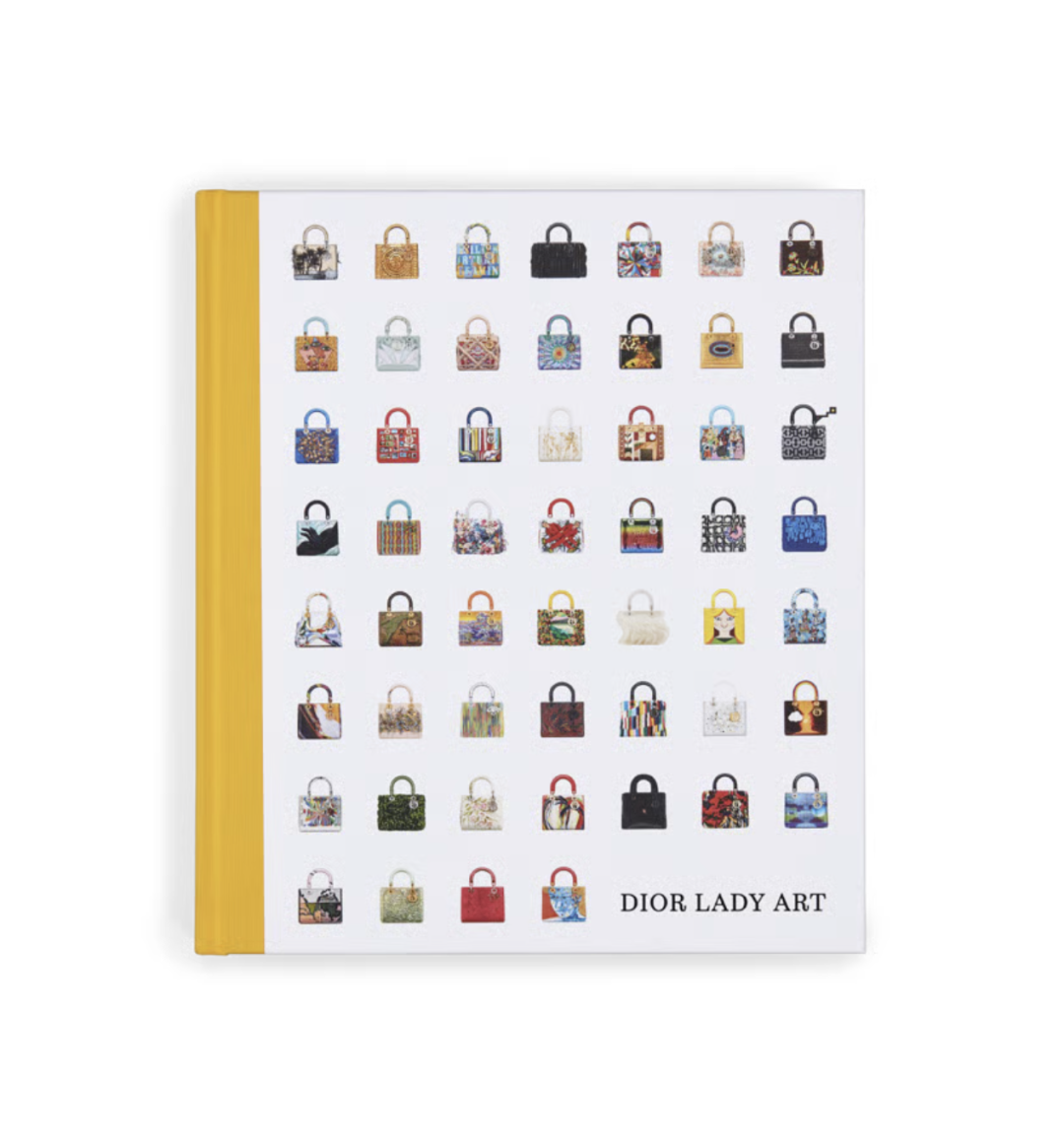 10 лет вдохновения и 99 художников: Dior выпустил книгу о трансформации Lady Dior 