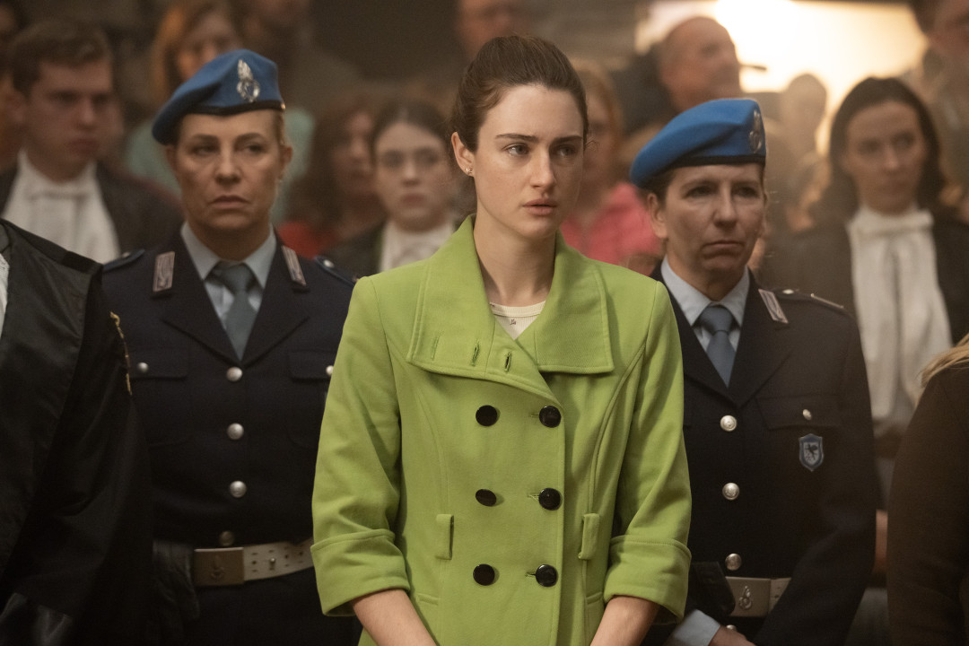 Грейс Ван Паттен, звезда сериала «Запутанная история Аманды Нокс», о работе над сериалом, продюсере Монике Левински, социальных медиа и о том, почему зрителям так интересен жанра тру-крайм