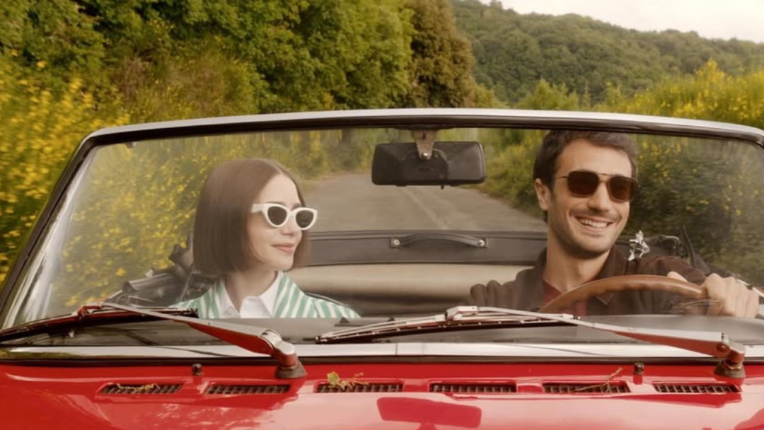 Эмили в Париже