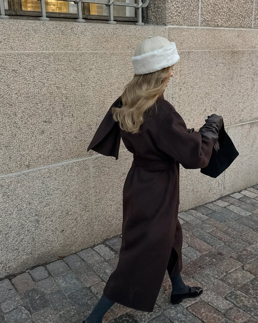 2025/26 қыс маусымына арналған après-ski стиліндегі қандай киімдерді сатып алу керек