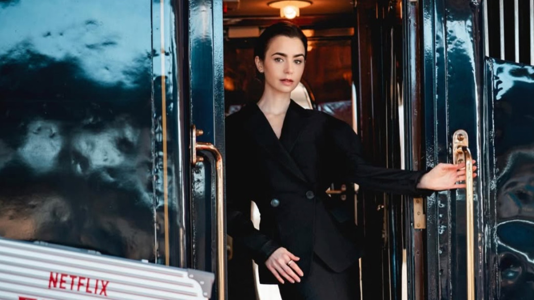 Эмили в Париже