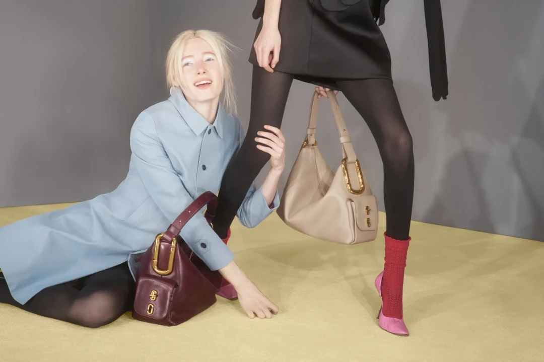 Marc Jacobs приглашает в Girls Room: история о лете, легкости и настоящей жизни