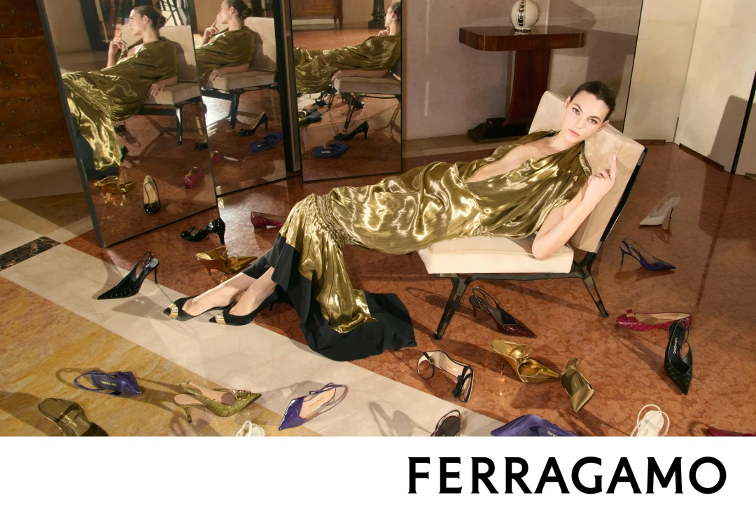 Анок Яй, Виттория Черетти и трон из туфель: Ferragamo показали самый сюрреалистичный кампейн сезона