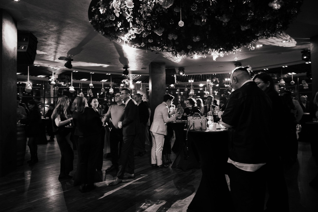 Fashion-балет, фотография и домбра: Ахат Сабидулла раскрыл DOMINO-момент в новом арт-проекте 