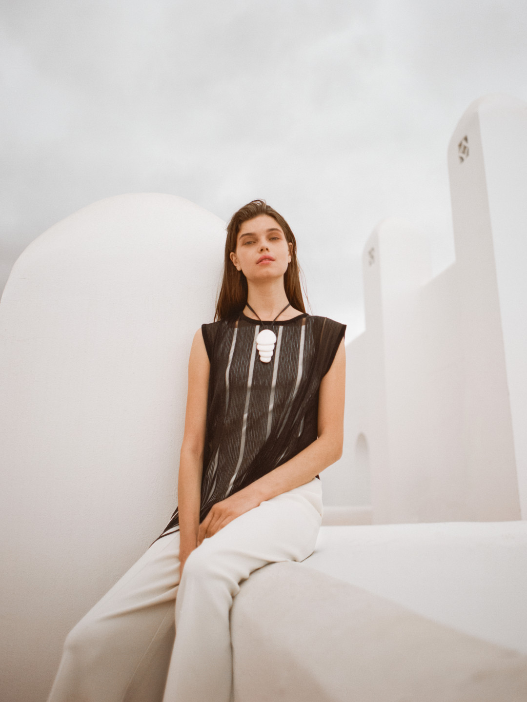 Dressed Myself in Silence: эксклюзивная digital-съемка для ELLE Kazakhstan 