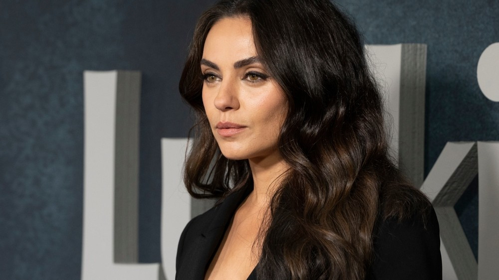 На страже порядка: Мила Кунис заняла новую должность