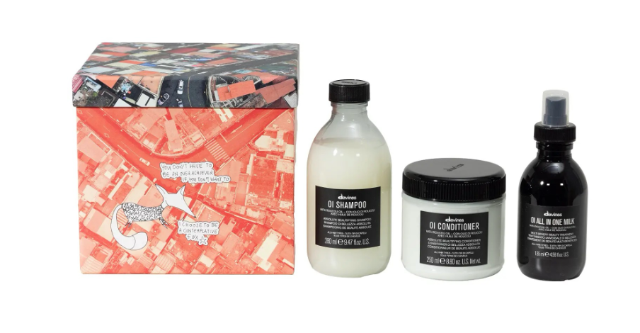 Идеи подарков на Новый год: праздничные бьюти-наборы