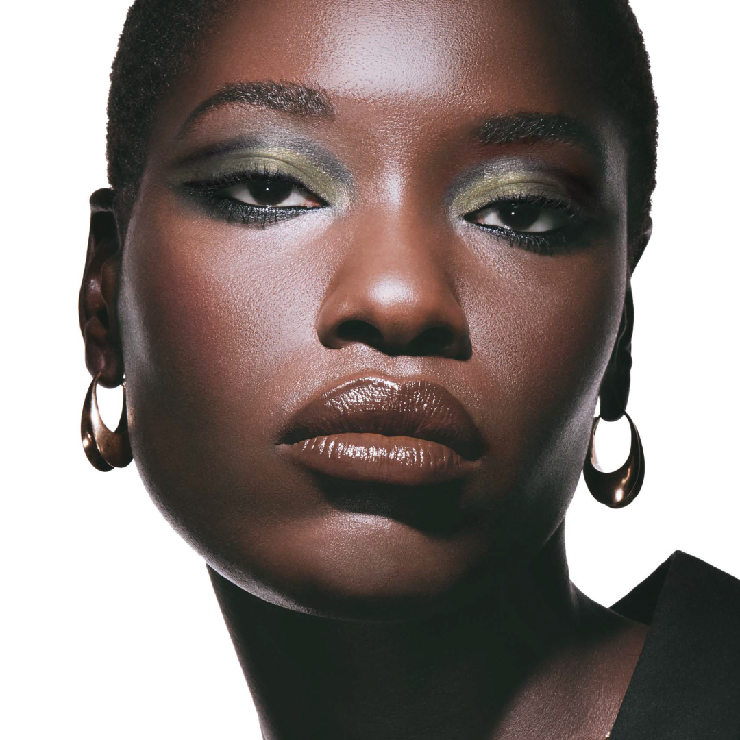 Окунись в мир красоты: макияж от YSL Beauty для неповторимого образа на Пикнике by Partners