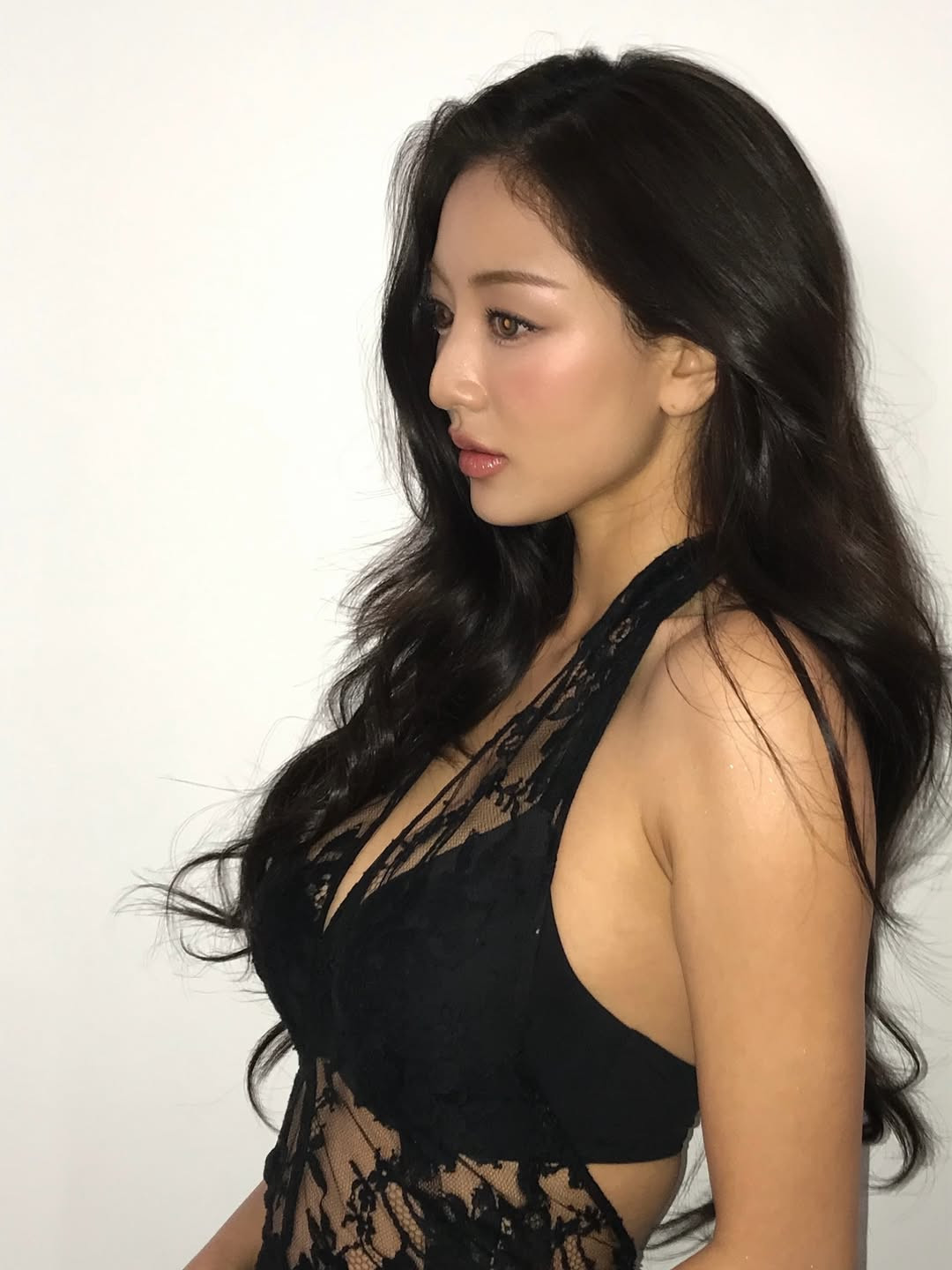 «Тәтті тоқаш түстес макияж»: корей стиліндегі 5 әдемі образ