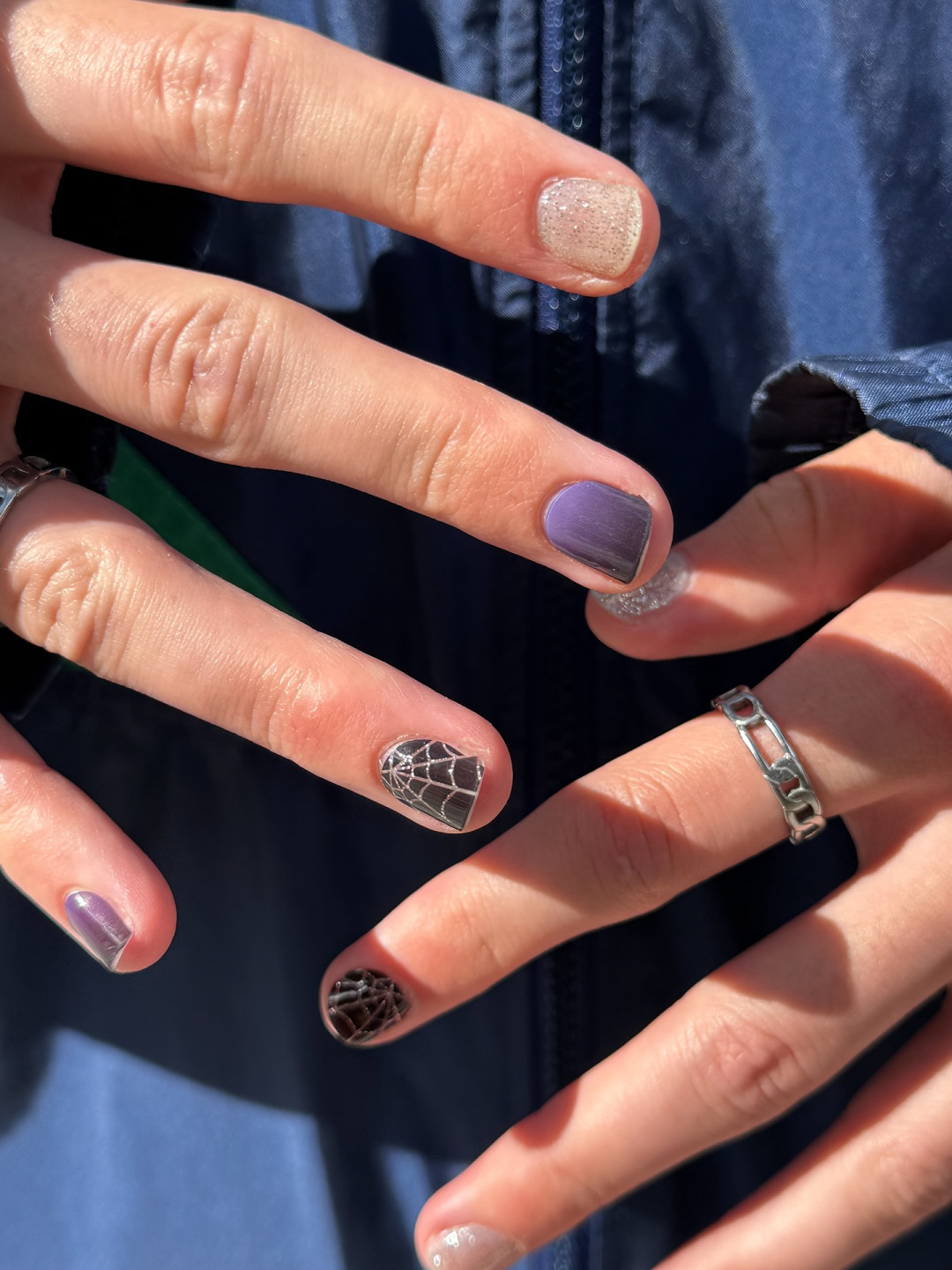 10 завораживающих идей для маникюра на Хэллоуин