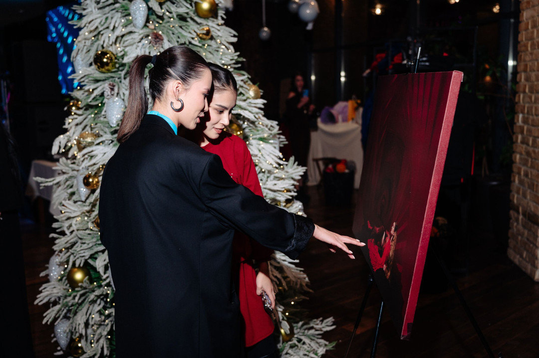 Fashion-балет, фотография и домбра: Ахат Сабидулла раскрыл DOMINO-момент в новом арт-проекте 