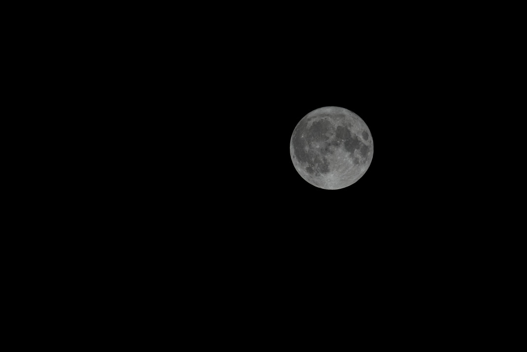full-moon-against-night-sky-image