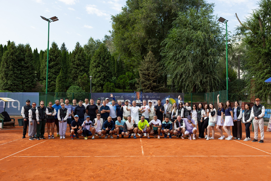 Порно фильмге түсетін қызға жұмыс ашылды