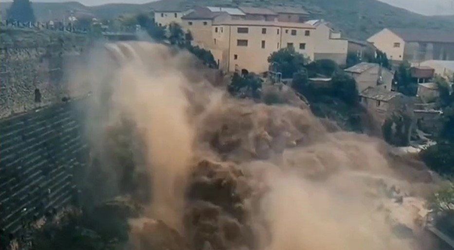 Turli lavozimlarda Latina Abella Anderson bilan ajoyib jinsiy aloqa