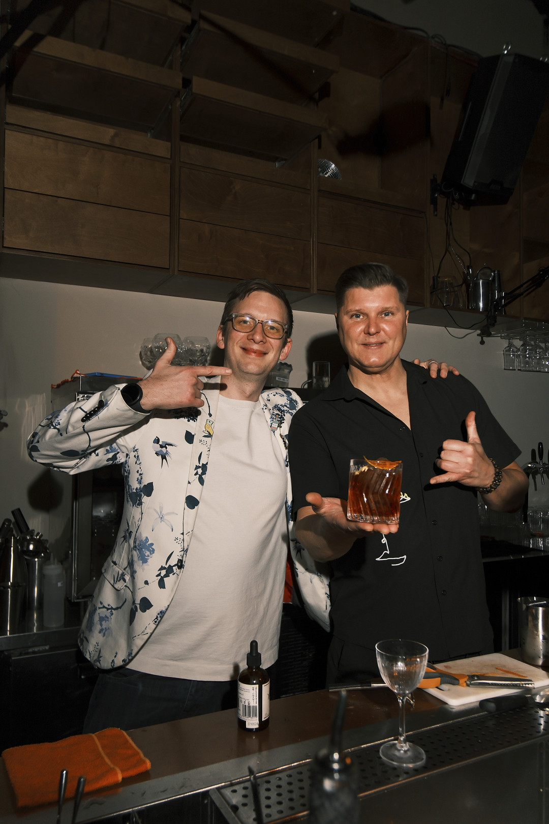 Когда напитки рассказывают истории: три города в одном баре