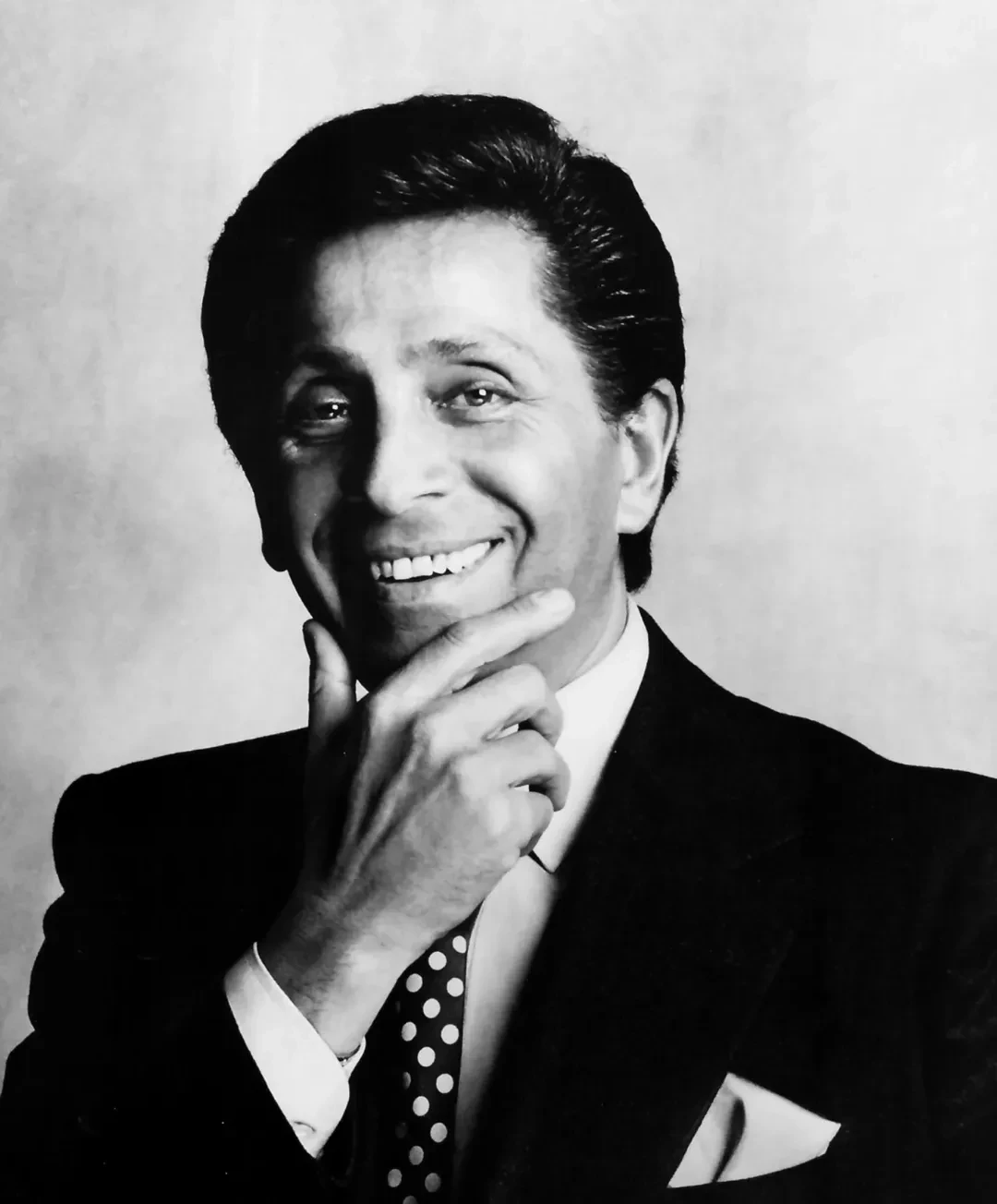 italian-fashion-designer-black-and-white-portrait-image