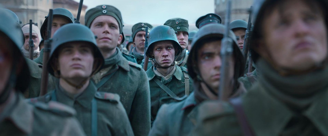 6 фильмов Netflix, снятых по книгам