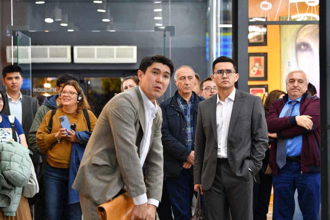 Полное погружение: почему иммерсивный театр — это не страшно, а захватывающе