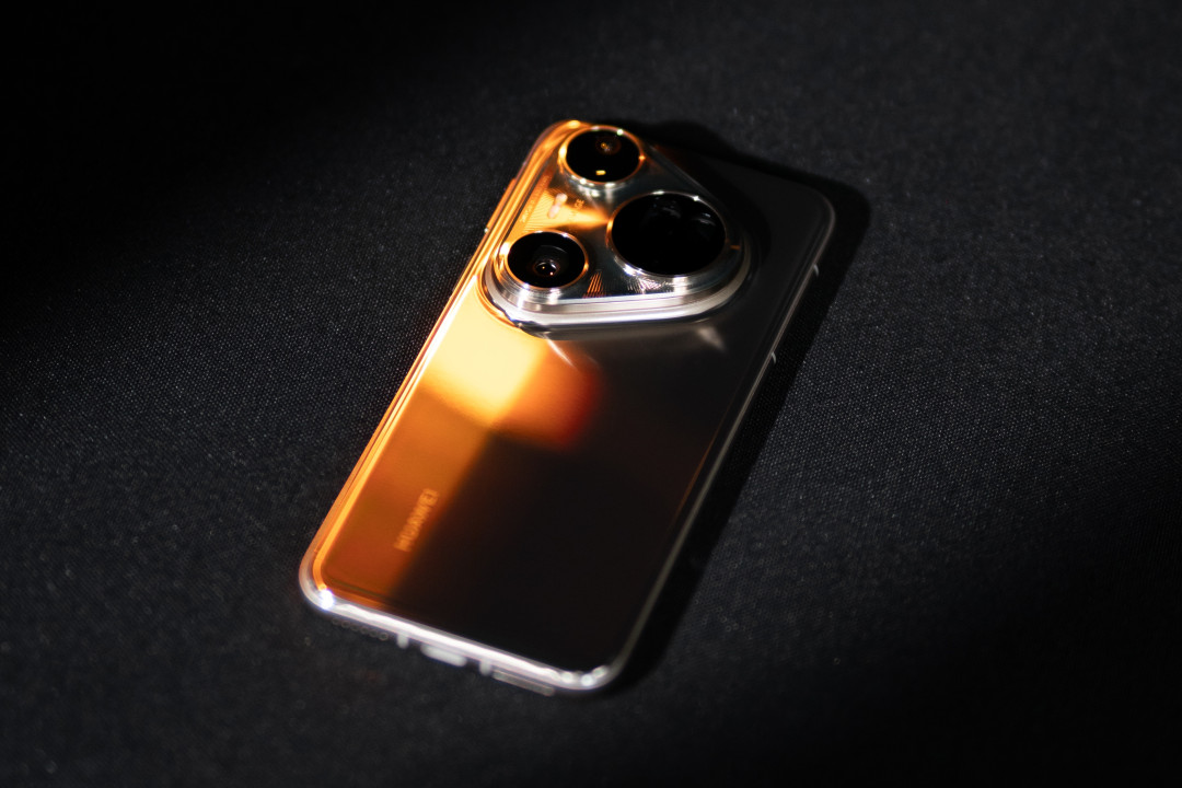 Huawei–Pura–80–Ultra