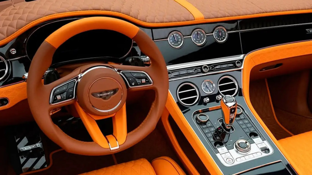 Показали лимитированную версию Bentley Continental GTC от Mansory